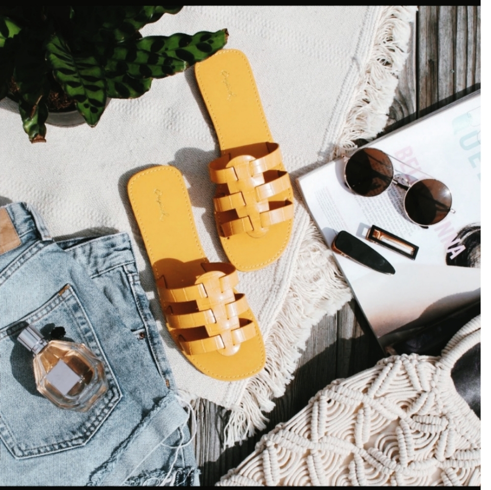 ποΈMy summer Faves// Yellow croco Sandal - Picture 2 of 8